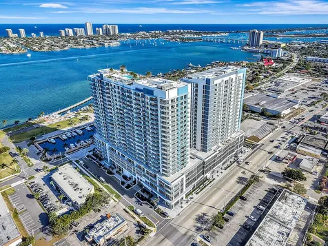 220 Lake Shore Drive Lake Park FL 33403