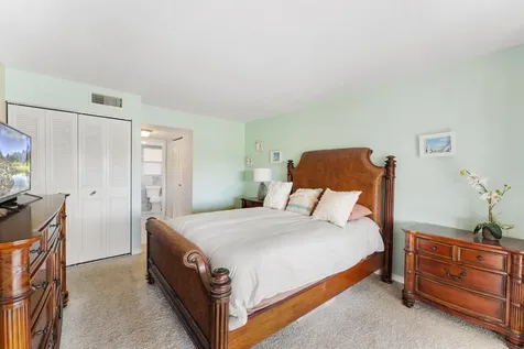 3654 Via Poinciana Lake Worth FL 33467