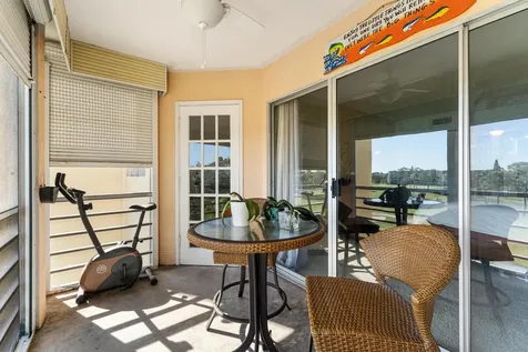 3654 Via Poinciana Lake Worth FL 33467