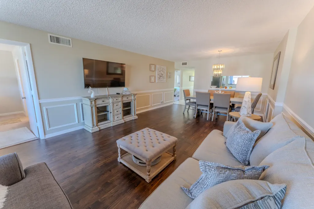 4725 E Lucerne Lakes Boulevard Boulevard E Lake Worth FL 33467