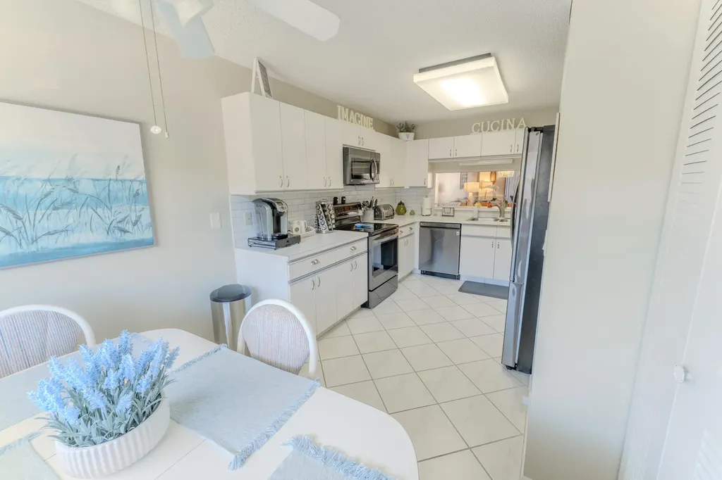 4725 E Lucerne Lakes Boulevard Boulevard E Lake Worth FL 33467
