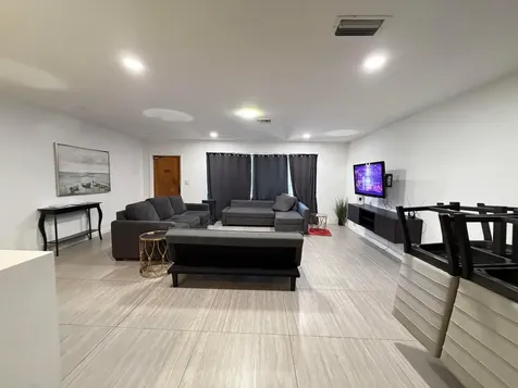 17390 NE 22nd Avenue North Miami Beach FL 33160