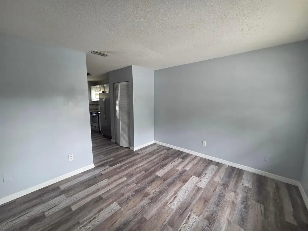 5006 Sanibel Avenue Fort Pierce FL 34951