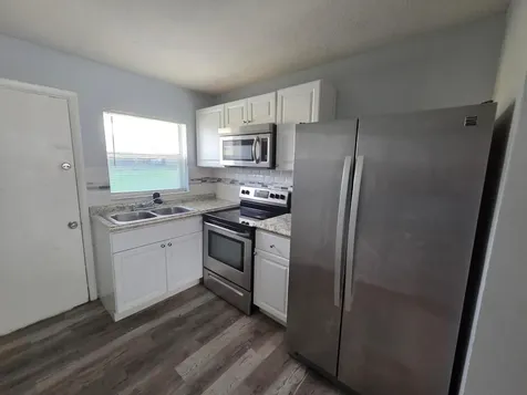 5006 Sanibel Avenue Fort Pierce FL 34951