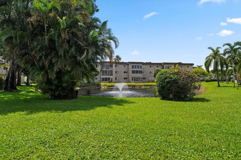 719 Lori Drive Palm Springs FL 33461