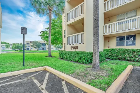 5940 NW 64th Avenue Tamarac FL 33319