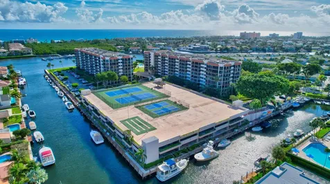 899 Jeffery Street Boca Raton FL 33487