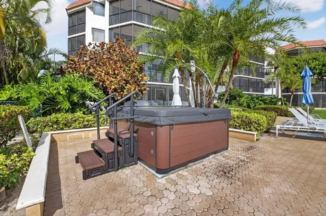 899 Jeffery Street Boca Raton FL 33487