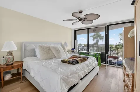 899 Jeffery Street Boca Raton FL 33487