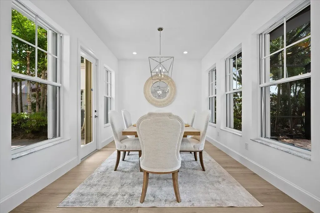 877 Taft Court Palm Beach Gardens FL 33410