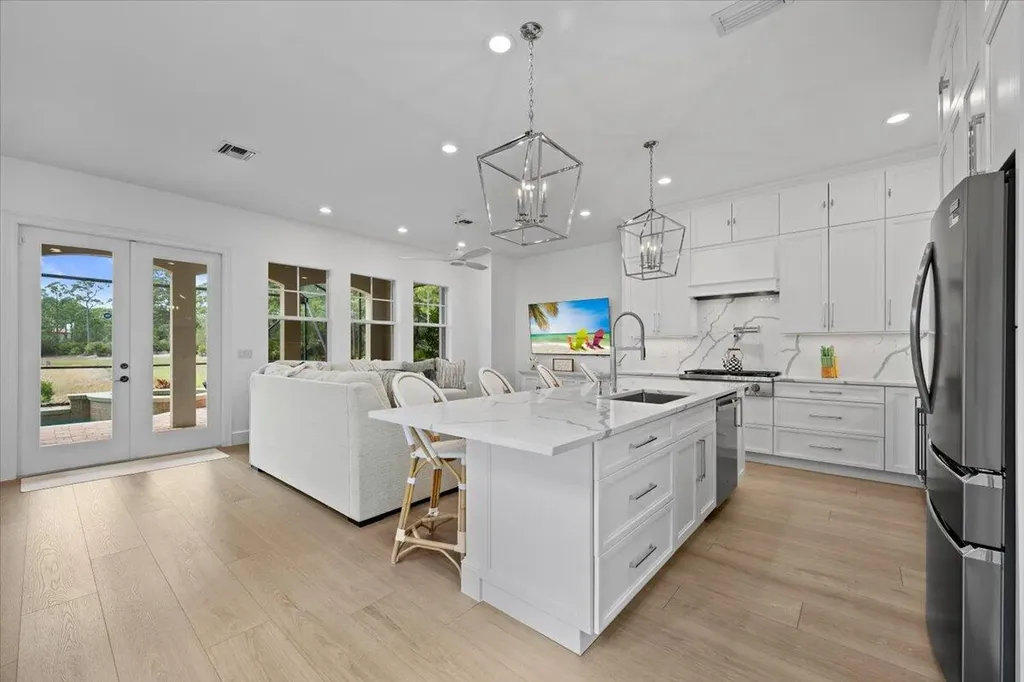 877 Taft Court Palm Beach Gardens FL 33410
