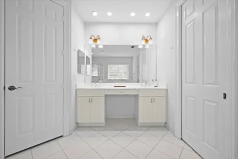 877 Taft Court Palm Beach Gardens FL 33410