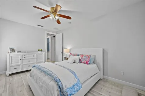 877 Taft Court Palm Beach Gardens FL 33410