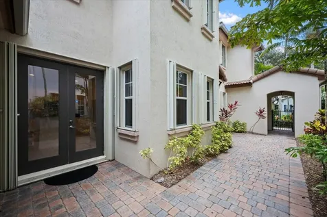 877 Taft Court Palm Beach Gardens FL 33410