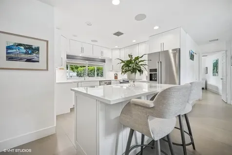 746 SW 2nd Street Boca Raton FL 33486