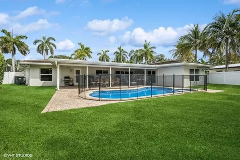 746 SW 2nd Street Boca Raton FL 33486