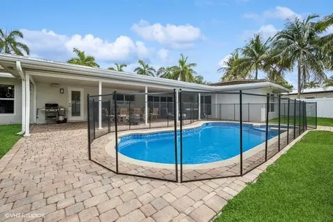 746 SW 2nd Street Boca Raton FL 33486