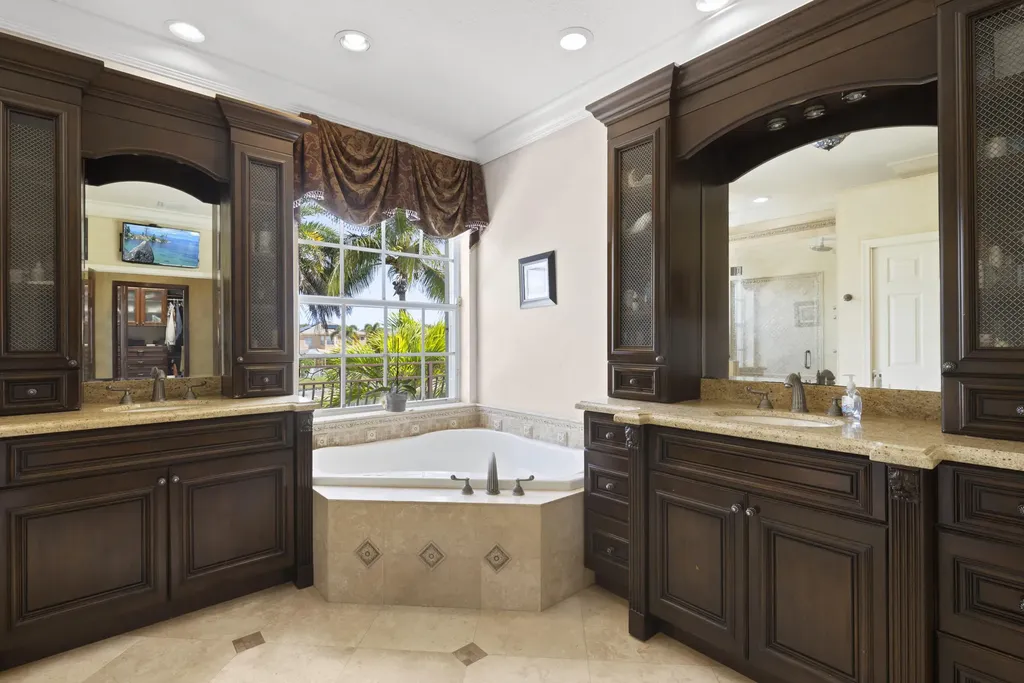 9041 Alexandra Circle Wellington FL 33414