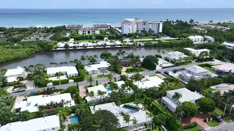 2258 E Ibis Isle Road Road E Palm Beach FL 33480