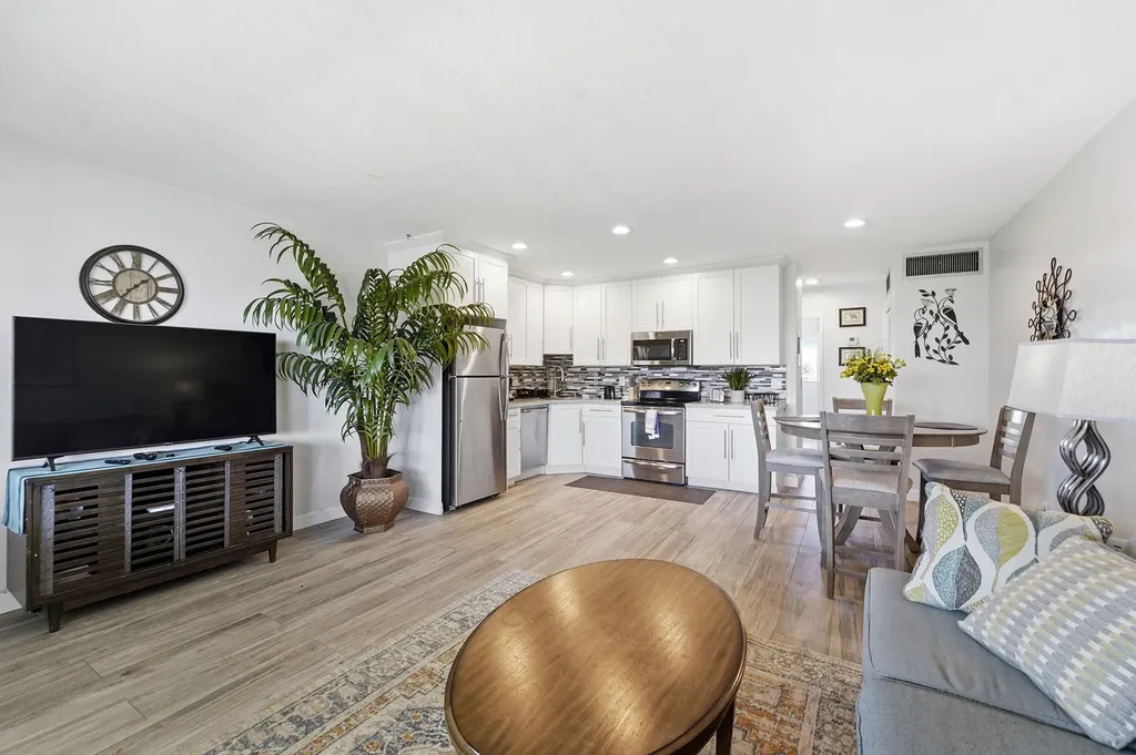5208 NE 24th Terrace Fort Lauderdale FL 33308