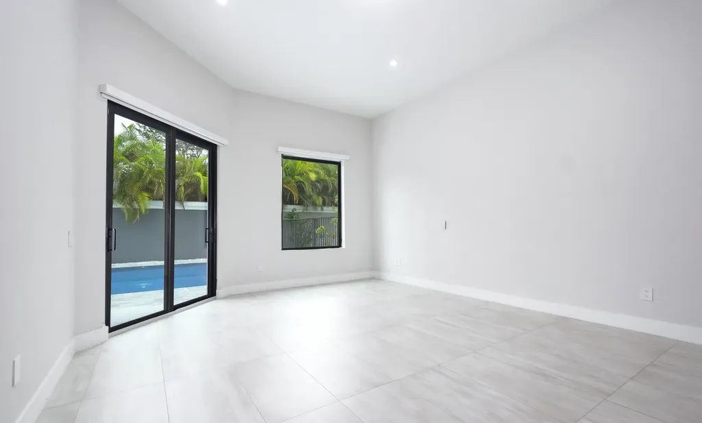 5663 W Brookfield Circle Hollywood FL 33312
