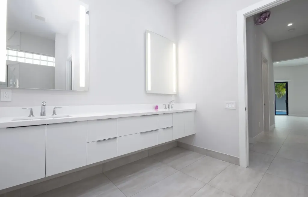 5663 W Brookfield Circle Hollywood FL 33312
