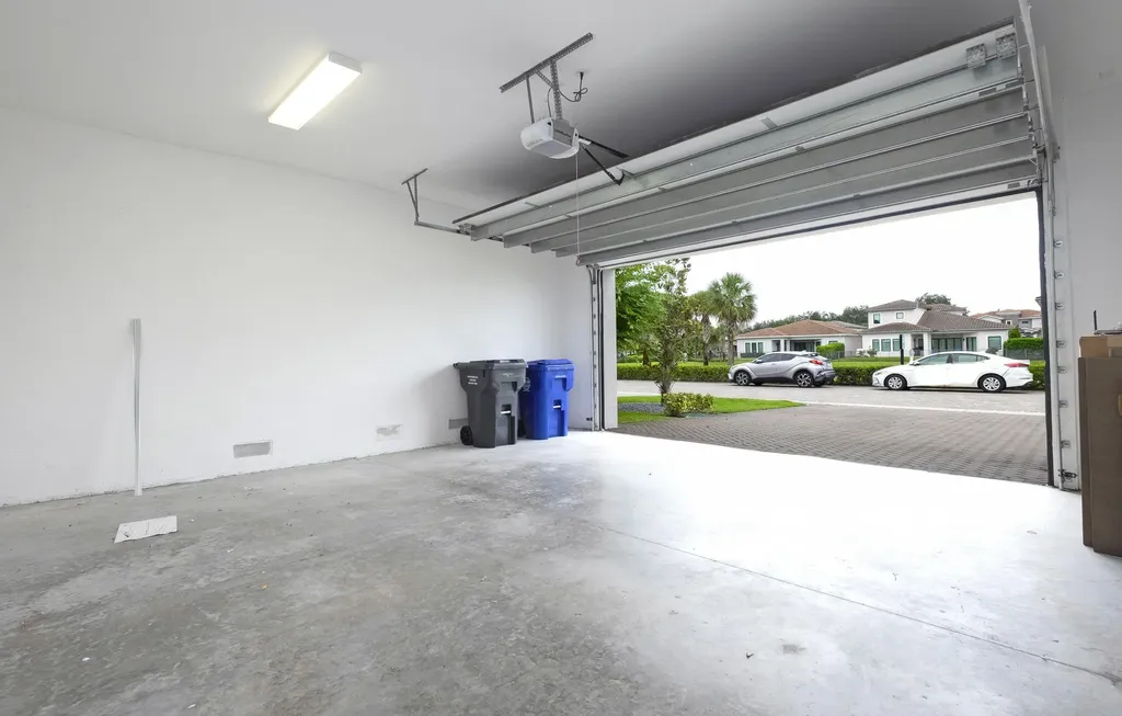 5663 W Brookfield Circle Hollywood FL 33312