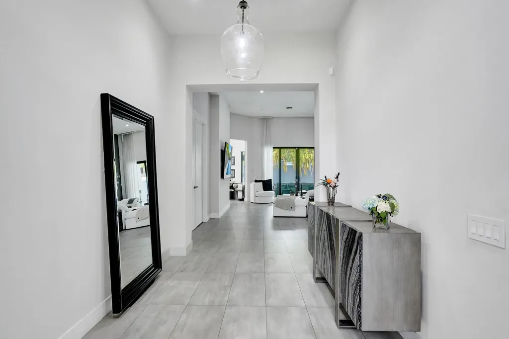5663 W Brookfield Circle Hollywood FL 33312
