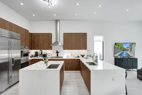5663 W Brookfield Circle Hollywood FL 33312