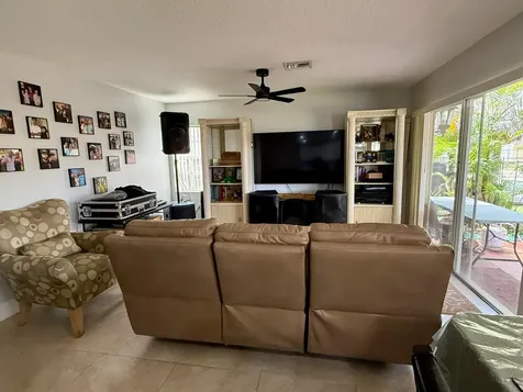2401 NW 139th Avenue Sunrise FL 33323