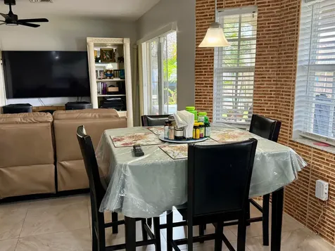 2401 NW 139th Avenue Sunrise FL 33323