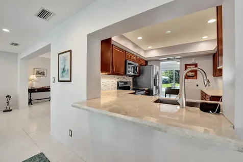 1431 S Ocean Boulevard Lauderdale By The Sea FL 33062