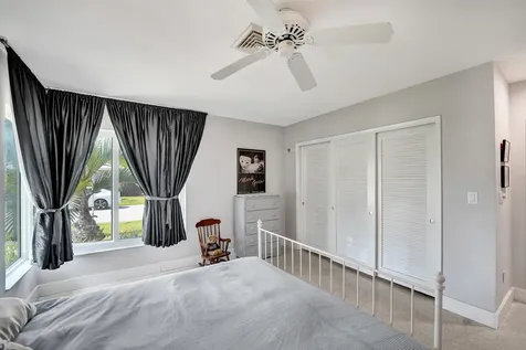 1431 S Ocean Boulevard Lauderdale By The Sea FL 33062