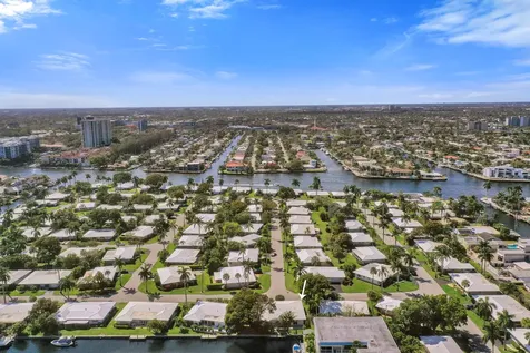 1431 S Ocean Boulevard Lauderdale By The Sea FL 33062
