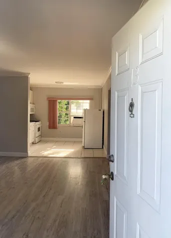 555 SW 16th Avenue Miami FL 33135