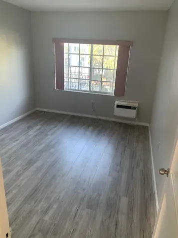 555 SW 16th Avenue Miami FL 33135
