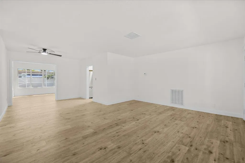 800 SE 13th Court Deerfield Beach FL 33441