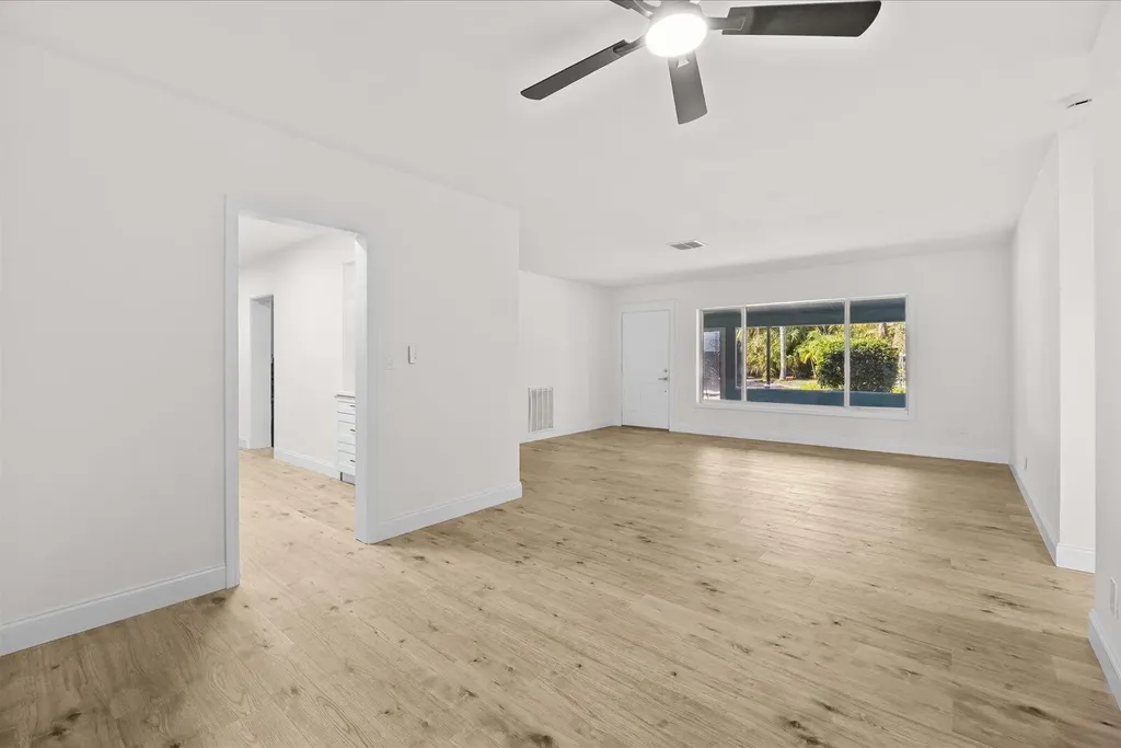800 SE 13th Court Deerfield Beach FL 33441