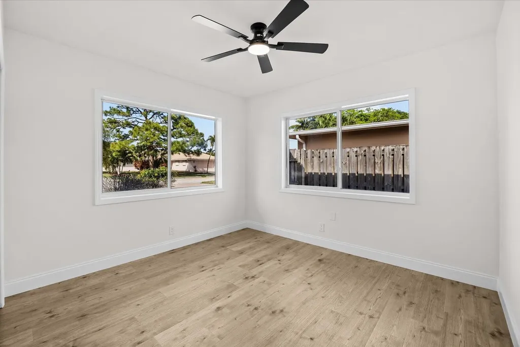 800 SE 13th Court Deerfield Beach FL 33441