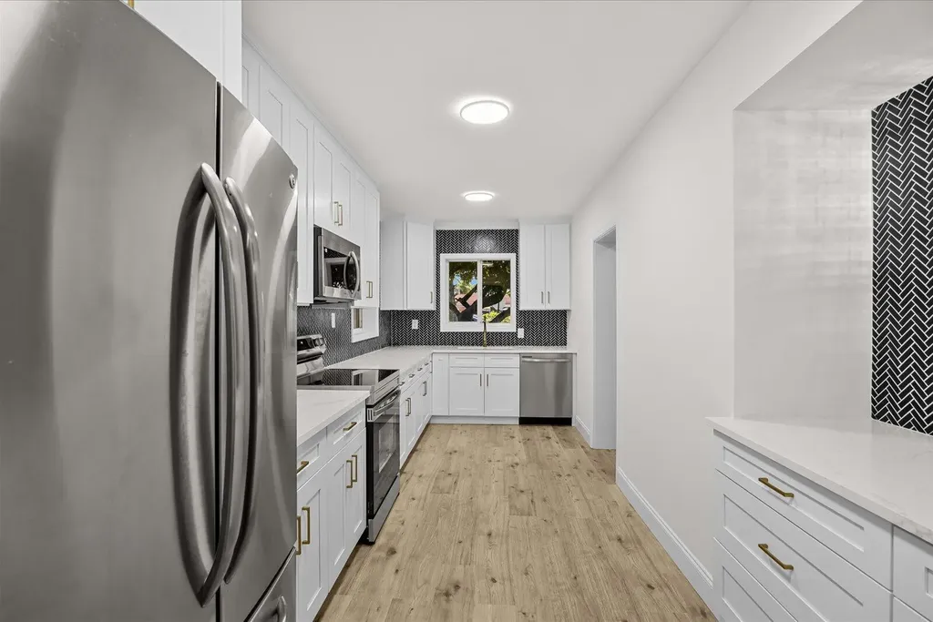 800 SE 13th Court Deerfield Beach FL 33441