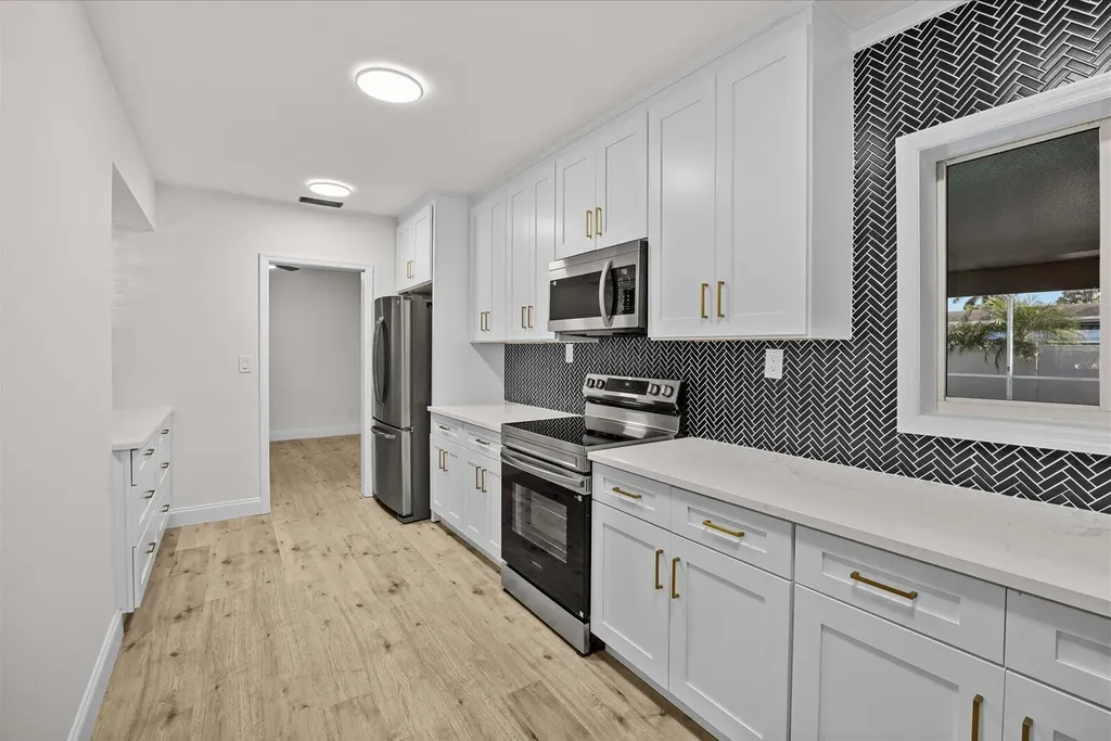 800 SE 13th Court Deerfield Beach FL 33441