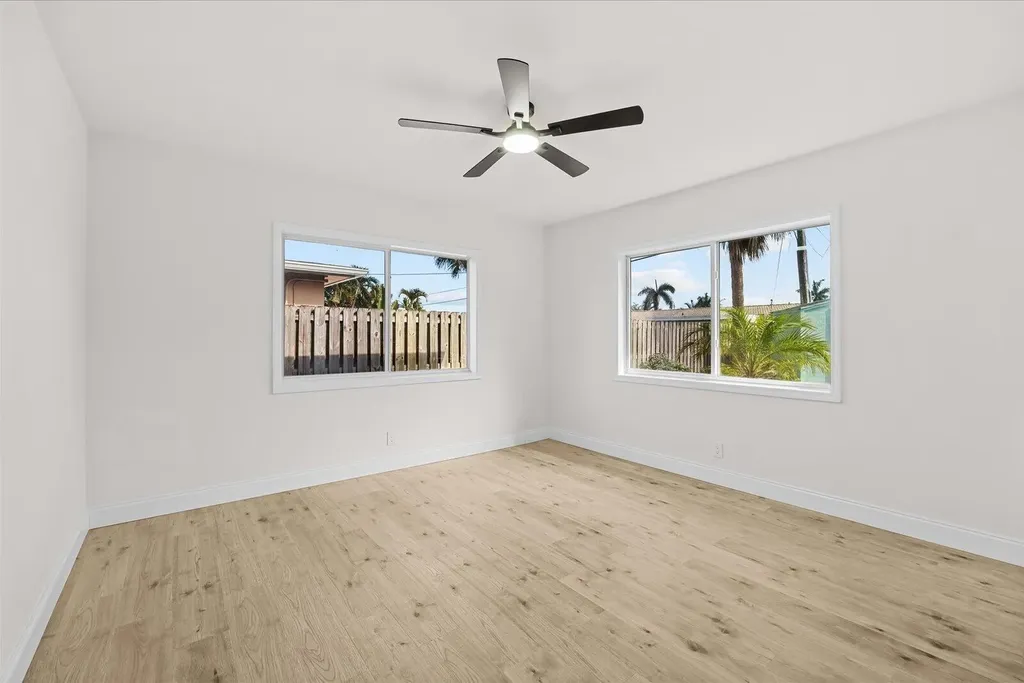 800 SE 13th Court Deerfield Beach FL 33441