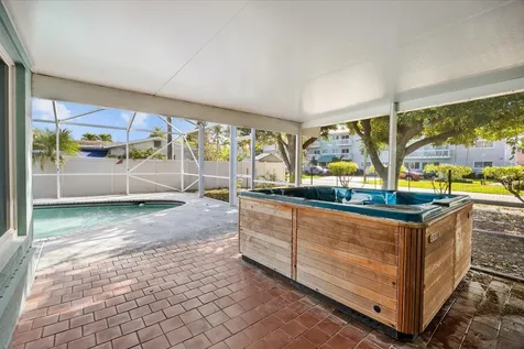 800 SE 13th Court Deerfield Beach FL 33441