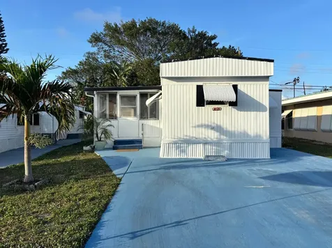 4121 88th Court S Boynton Beach FL 33436