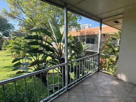 136 NE 19th Court Wilton Manors FL 33305