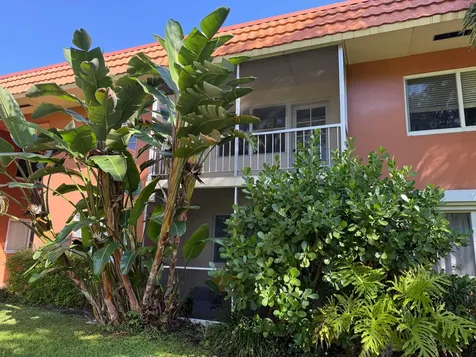 136 NE 19th Court Wilton Manors FL 33305