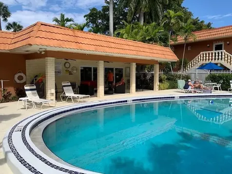 136 NE 19th Court Wilton Manors FL 33305