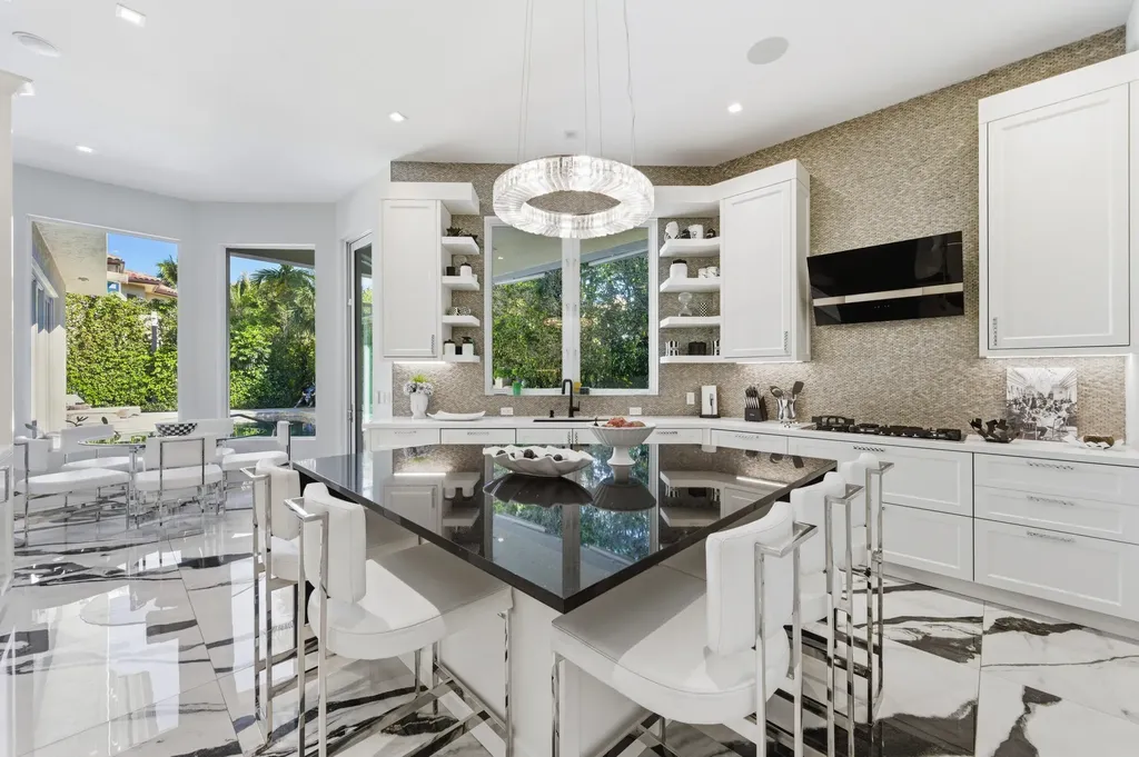 254 Atlantic Avenue Palm Beach FL 33480