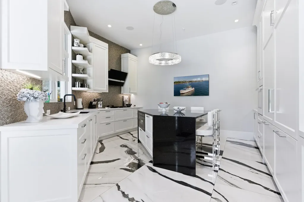 254 Atlantic Avenue Palm Beach FL 33480
