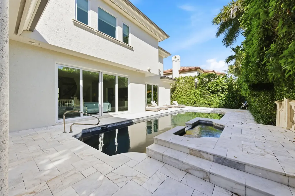 254 Atlantic Avenue Palm Beach FL 33480